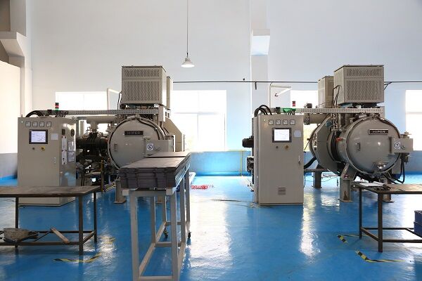 粉末冶金成型技術(shù)的優(yōu)點和缺點解析